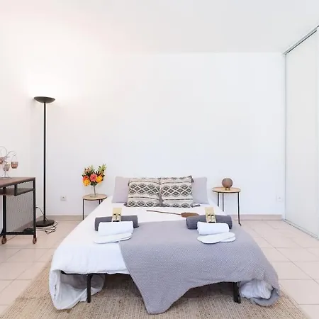 Le Calmette By Apirent #central #lumineux #calme #wifi * Cannes